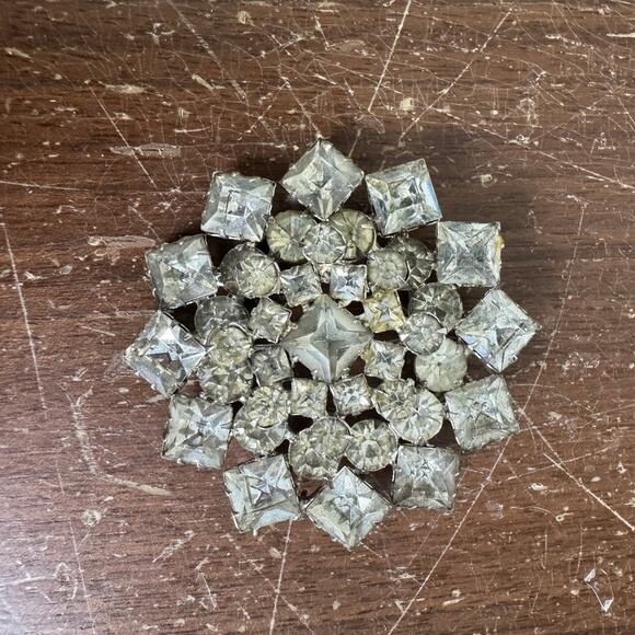 Vintage Silver Tone Metal White Rhinestone Cluster Brooch Pin - Picture 1 of 6